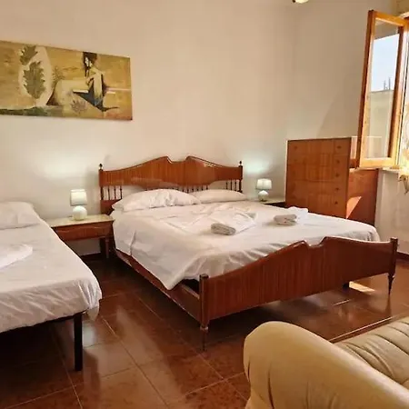 Apartment In Baia